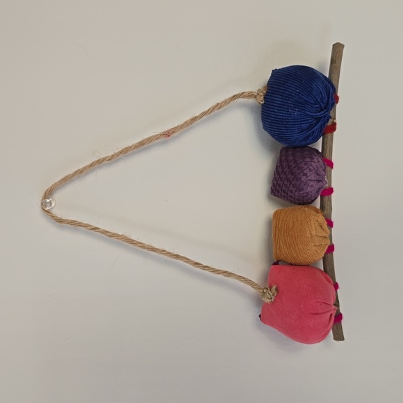 Wall Decorating Colorful Fabric Handmade 4 Owls Family Branch Wall Hanging - Picture 3 of 9